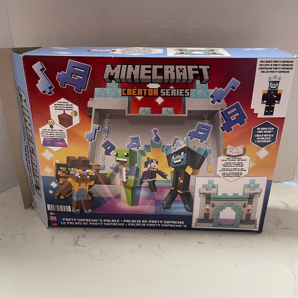 Minecraft Creator Series Party Supreme’s Palace Playset With Lights & Sounds